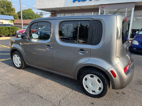 Used 2012 Nissan Cube 1.8 S w/ Interior Designer Pkg FWD image 13