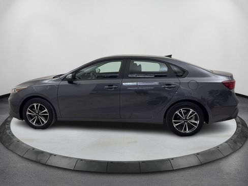Used 2024 Kia Forte LXS FWD image 8