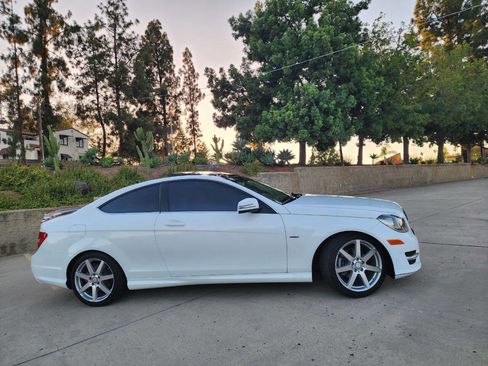 Used 2013 Mercedes-Benz C 250 Coupe image 22