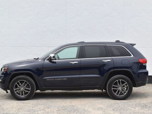 Used 2017 Jeep Grand Cherokee Limited w/ Luxury Group II AWD/4WD image 38