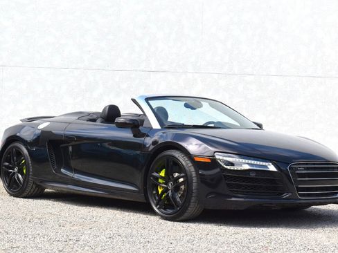 Used 2014 Audi R8 V10 AWD/4WD image 2