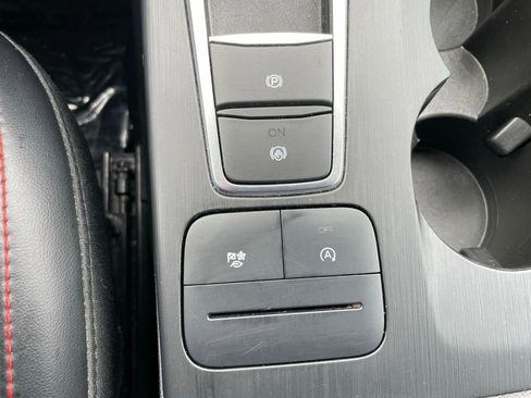 Used 2024 Ford Escape ST-Line image 16