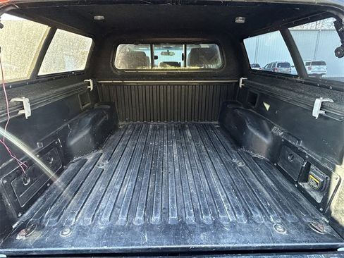 Used 2005 Toyota Tacoma 4x4 Double Cab w/ TRD Sport Pkg #2 image 10