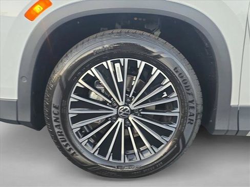Used 2026 Volkswagen Tiguan S FWD image 10