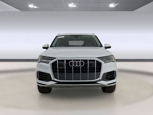 Certified 2024 Audi Q7 3.0T Premium Plus image 6