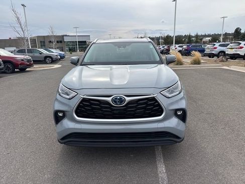 Used 2023 Toyota Highlander Bronze Edition image 8