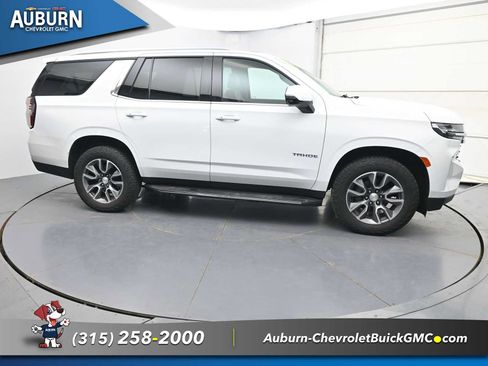 Used 2021 Chevrolet Tahoe LT w/ LT Signature Plus Package AWD/4WD image 17