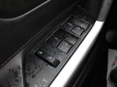 Used 2013 Ford Edge Limited FWD image 7