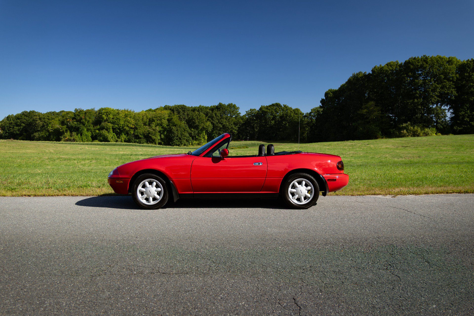 Used 1990 MAZDA MX-5 Miata RWD image 14