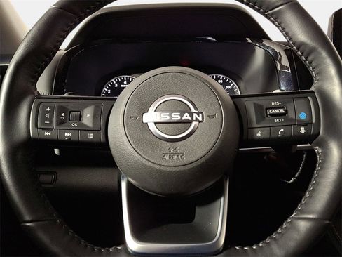 Used 2024 Nissan Pathfinder SL image 21