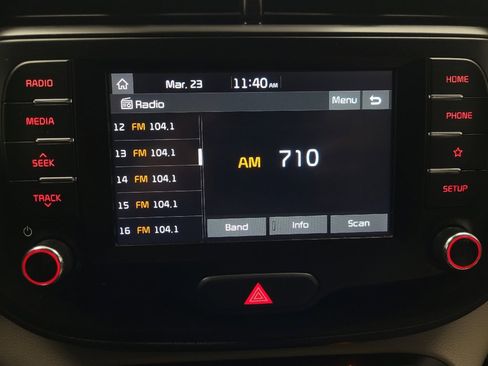 Used 2020 Kia Soul LX image 25