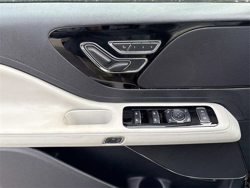 New 2026 Lincoln Aviator Premiere w/ Jet Appearance Package image 21