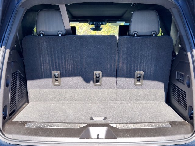 Used 2021 GMC Yukon Denali w/ Denali Ultimate Package AWD/4WD image 32