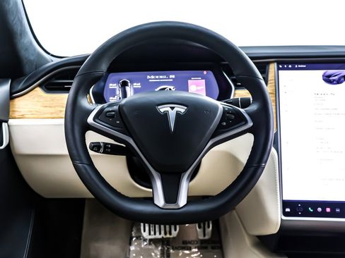 Used 2019 Tesla Model S Long Range image 18