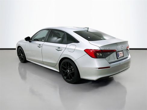 Used 2022 Honda Civic Sport image 5