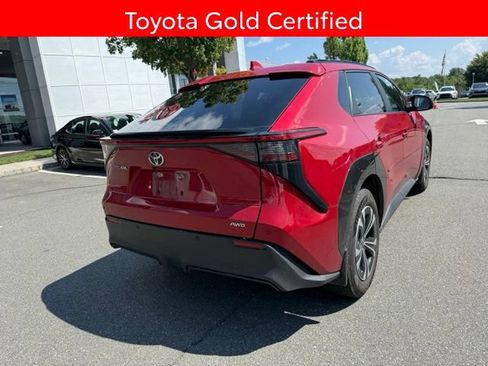 Certified 2023 Toyota bZ4X AWD image 5