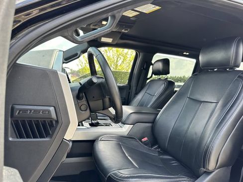 Used 2018 Ford F150 Lariat w/ Equipment Group 502A Luxury AWD/4WD image 13