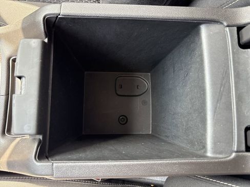 Used 2021 GMC Acadia SLE w/ Driver Convenience Package image 40