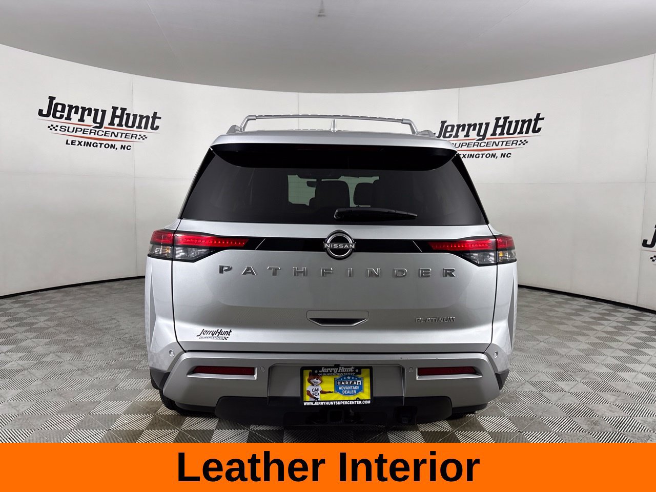 Used 2025 Nissan Pathfinder Platinum w/ Cargo Package FWD image 7
