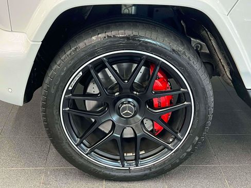 Used 2025 Mercedes-Benz G 63 AMG 4MATIC image 6