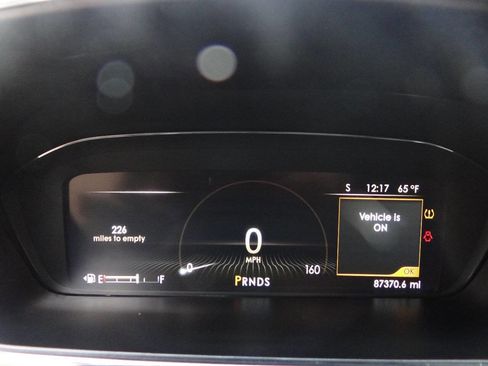 Used 2017 Lincoln Continental Reserve image 16