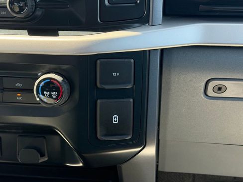 Used 2022 Ford F150 XLT image 24