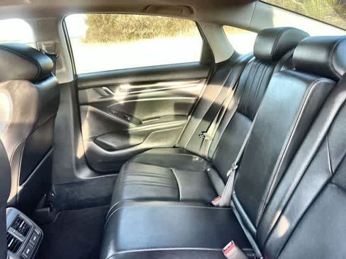 Certified 2022 Honda Accord Touring image 14