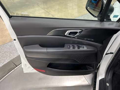 New 2026 Kia Carnival SX Prestige image 12