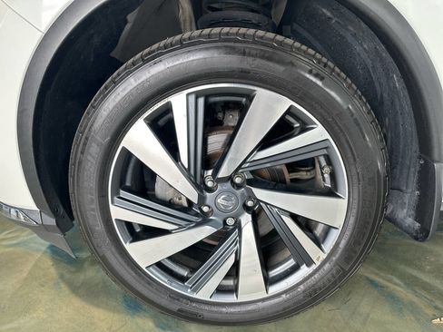 Used 2017 Nissan Murano Platinum image 35