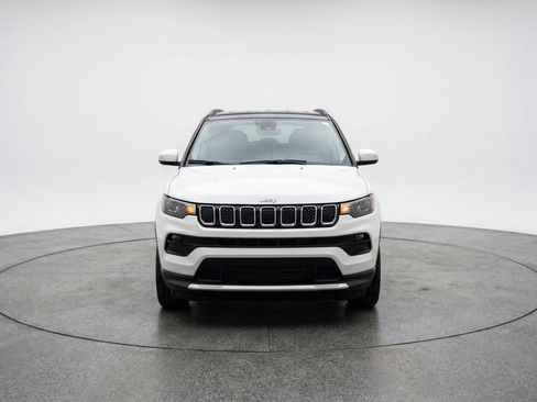 Used 2025 Jeep Compass Limited image 2
