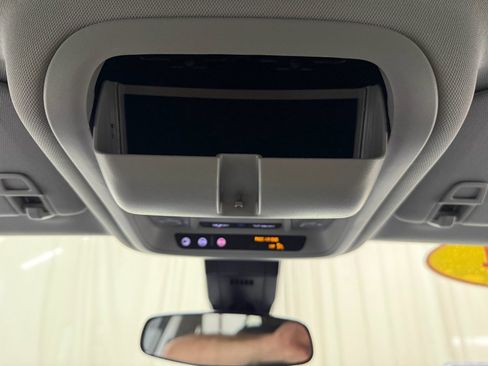 Certified 2024 Chevrolet Equinox LT w/ LPO, Floor Liner Package image 31