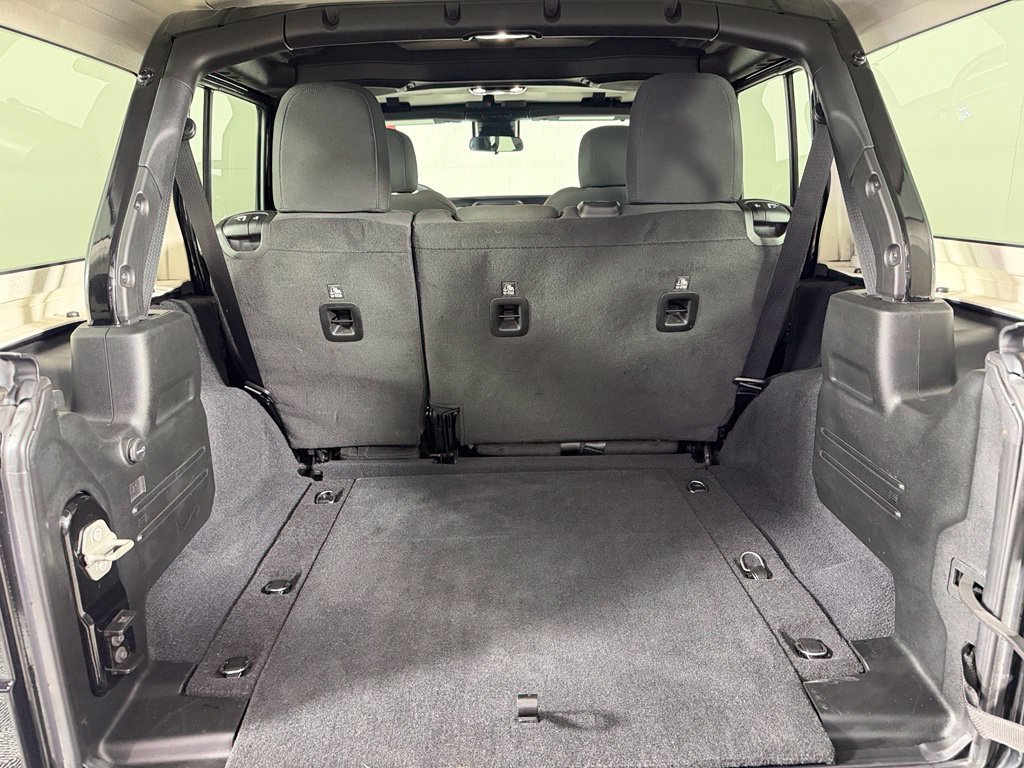 Used 2023 Jeep Wrangler Unlimited Sport AWD/4WD image 19