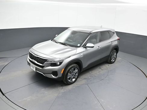 Certified 2023 Kia Seltos LX image 33