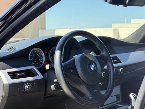 Used 2010 BMW M5 RWD image 29