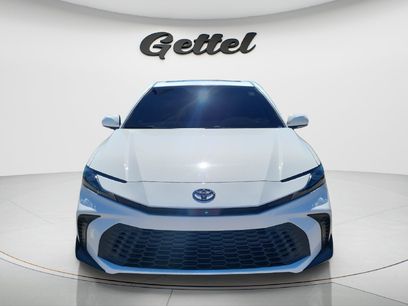 Used 2025 Toyota Camry SE w/ Multimedia Upgrade Package