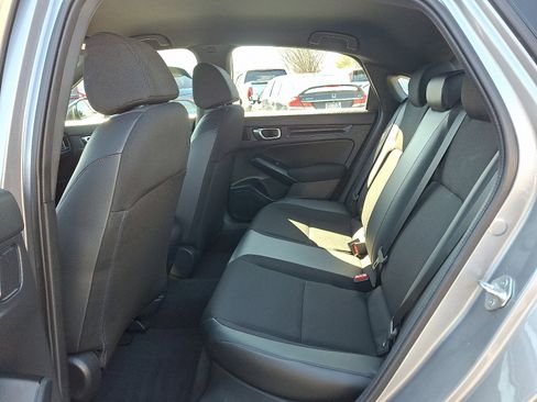 Used 2023 Honda Civic Sport image 10