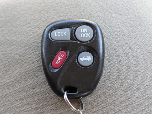 Used 2004 Chevrolet Impala w/ Preferred Equipment Group image 28