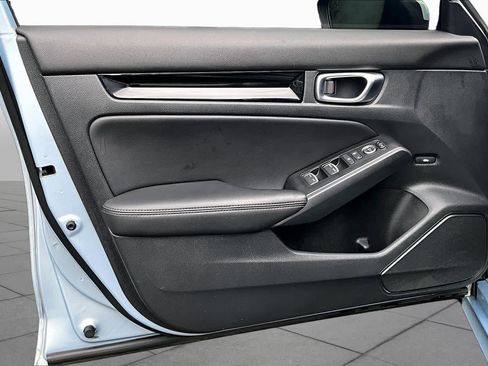 Used 2022 Honda Civic Touring image 22