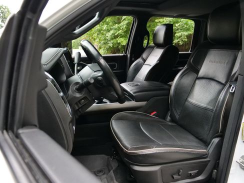Used 2023 RAM 2500 Laramie AWD/4WD image 24