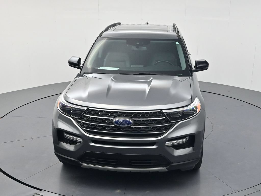 Used 2024 Ford Explorer XLT w/ Equipment Group 202A AWD/4WD image 38