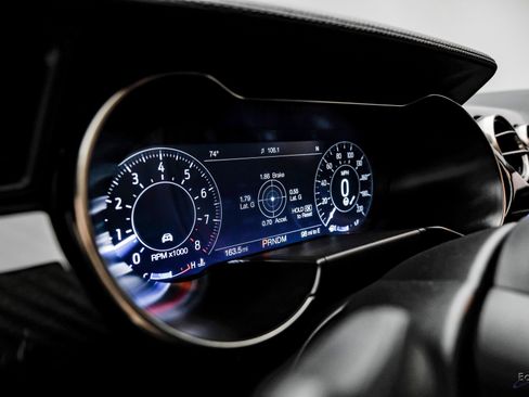 Used 2021 Ford Mustang Shelby GT500 w/ Carbon Fiber Track Pack image 38