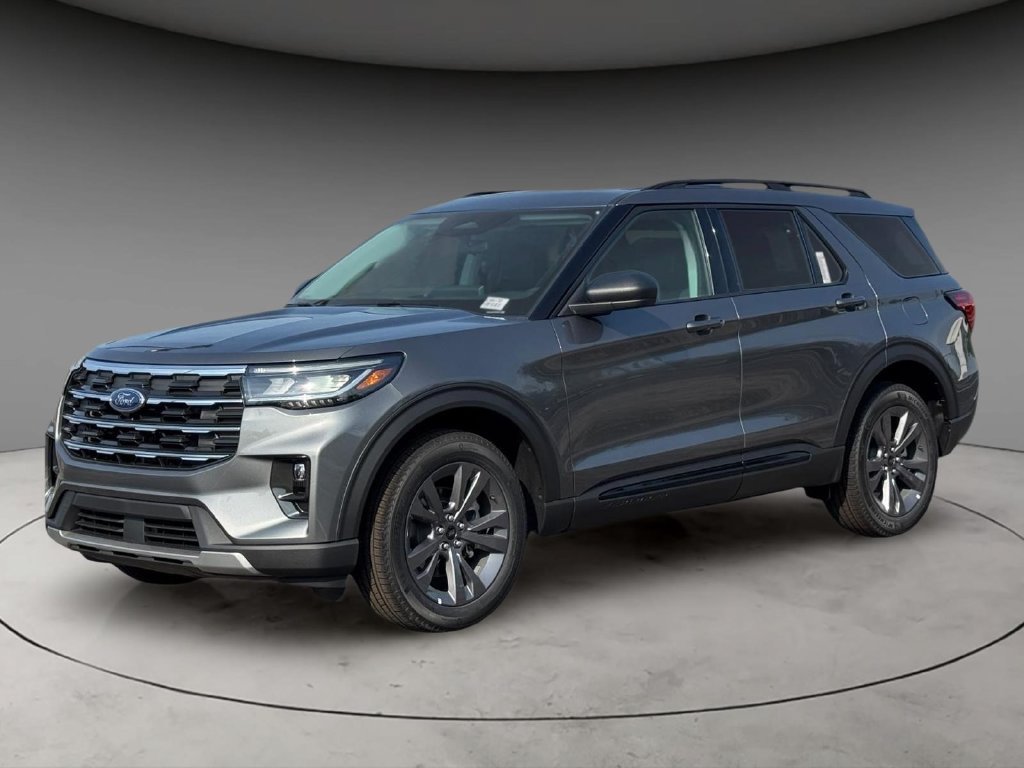 New 2026 Ford Explorer Active w/ Active Comfort Package AWD/4WD image 1