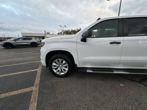 Used 2022 Chevrolet Silverado 1500 Custom image 34