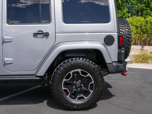 Used 2016 Jeep Wrangler Unlimited Rubicon image 5