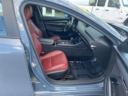 Used 2024 MAZDA MAZDA3 s image 32