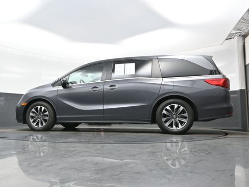 Used 2023 Honda Odyssey EX-L image 28