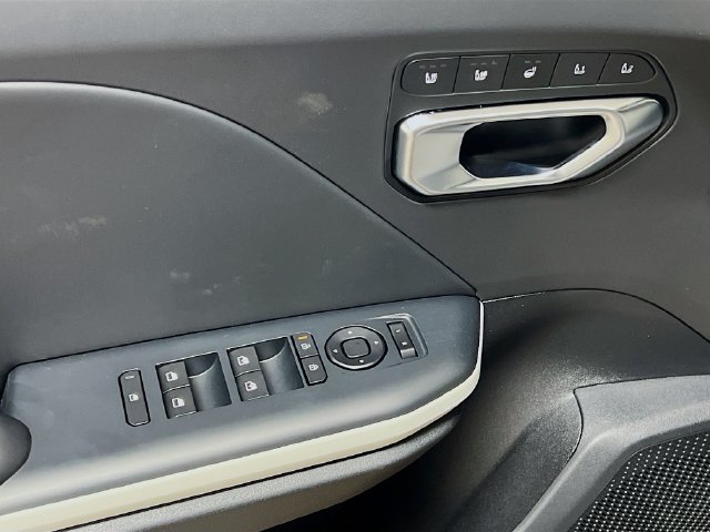 New 2026 Kia K4 GT-Line w/ GT-Line Premium Package FWD image 18