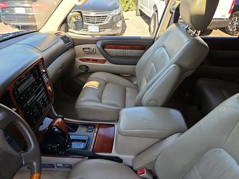 Used 2001 Lexus LX 470 4WD image 24