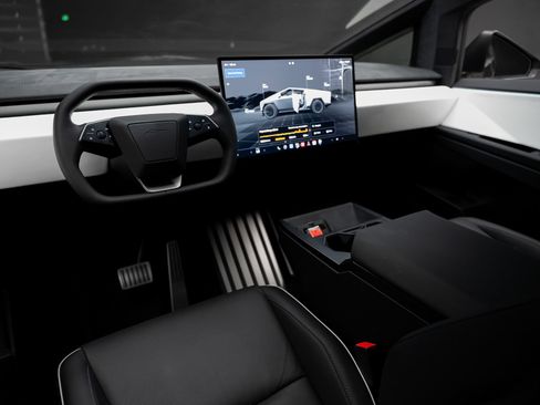 Used 2026 Tesla Cybertruck Cyberbeast AWD/4WD image 2