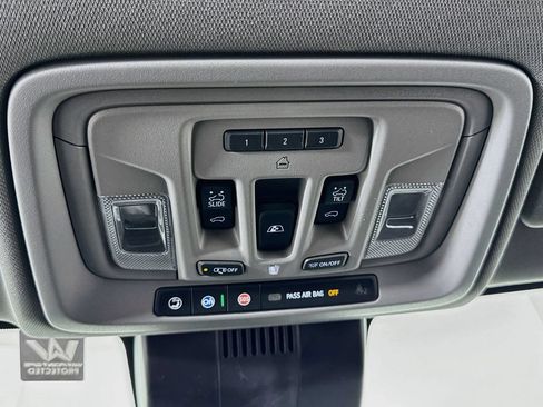 Used 2024 Chevrolet Silverado 3500 LTZ w/ LTZ Premium Package AWD/4WD image 15